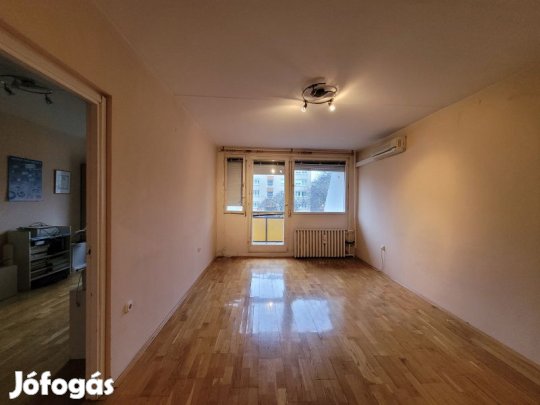 Eladó 63 m2-es, 3 szobás, földszinti lakás a Nagy Imre úton