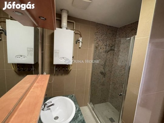 Eladó 63 nm-es lakás Nagykőrös