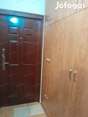 Eladó 64 nm-es lakás Kecskemét