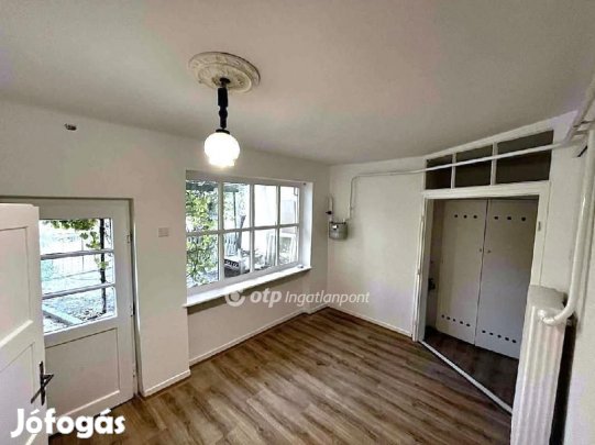 Eladó 64 nm-es lakás Kiskunfélegyháza