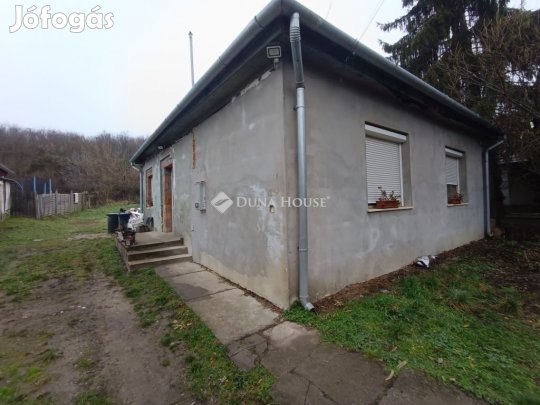 Eladó 65 nm-es ház Sülysáp