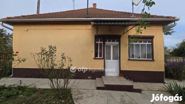 Eladó 66 nm-es ház Nádudvar