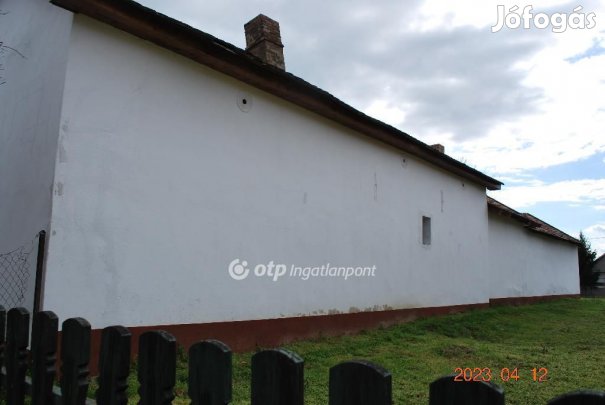 Eladó 66 nm-es ház Tiszaszentimre