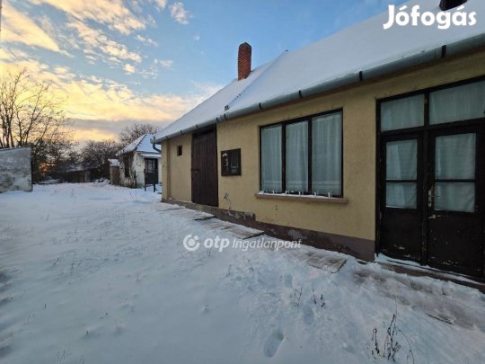 Eladó 67 nm-es ház Vaszar
