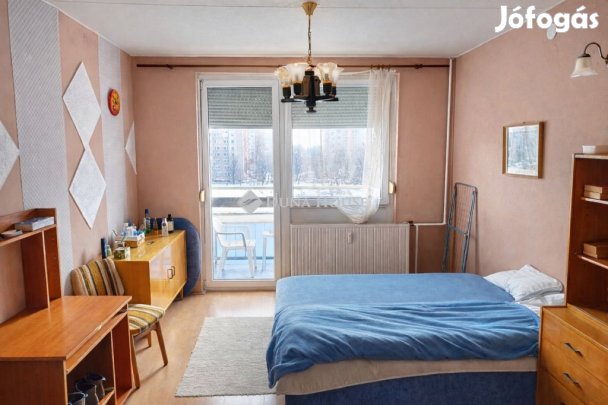 Eladó 68 nm-es lakás Debrecen