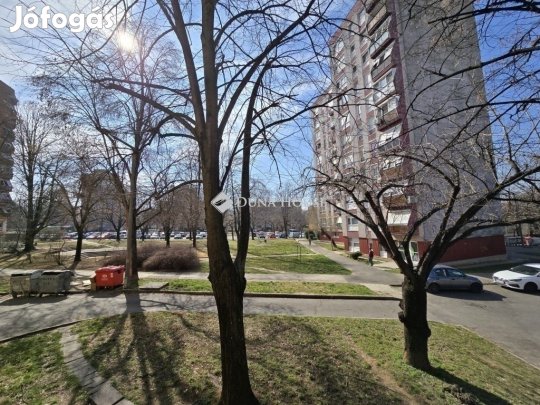 Eladó 68 nm-es lakás Pécs