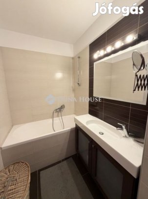Eladó 68 nm-es lakás Pécs