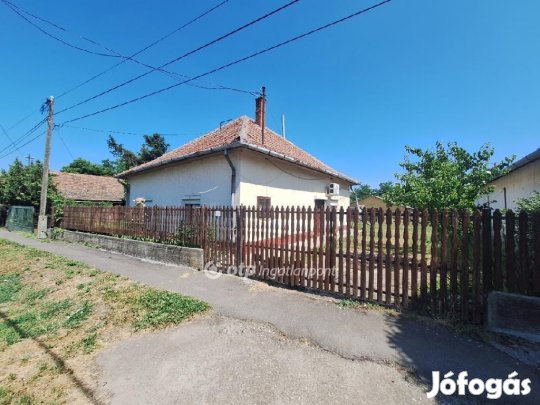 Eladó 69 nm-es ház Füzesgyarmat