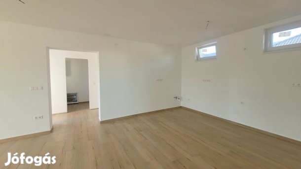 Eladó 69 nm-es ház Jászberény