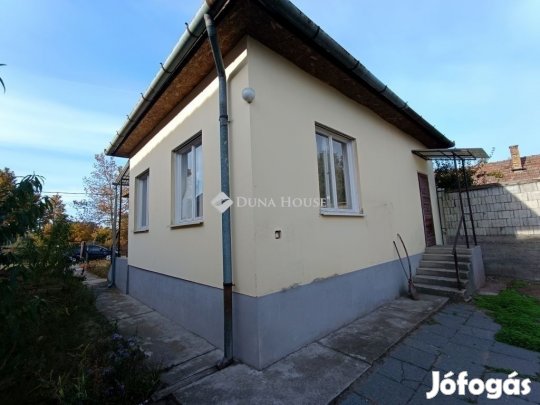 Eladó 69 nm-es ház Nagykáta