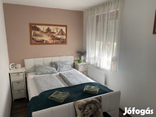 Eladó 69 nm-es ház Tass