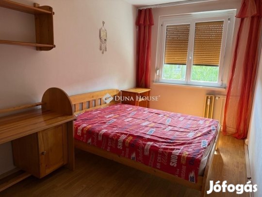 Eladó 69 nm-es lakás Szeged