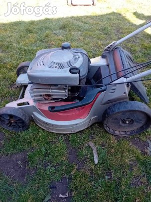 Eladó 6.5 lovas Briggs motoros fűnyíró 