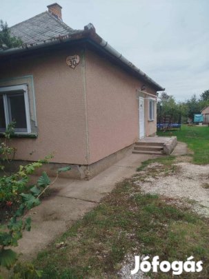 Eladó 70 nm-es Családi ház Debrecen