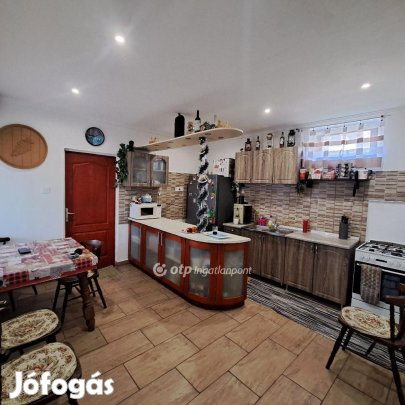 Eladó 70 nm-es ház Egerfarmos