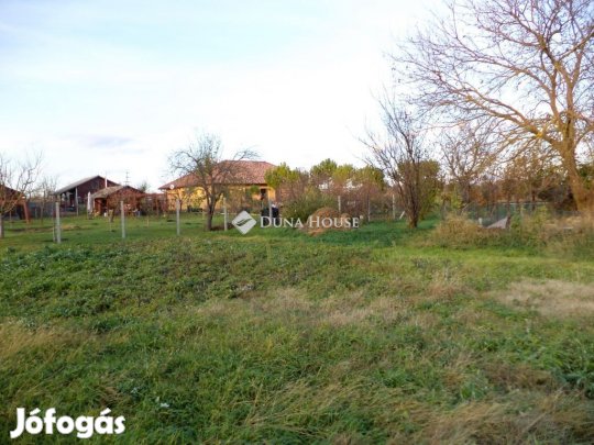 Eladó 70 nm-es ház Gárdony