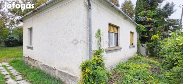 Eladó 70 nm-es ház Hegyfalu