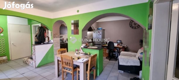 Eladó 70 nm-es ház Kecskemét