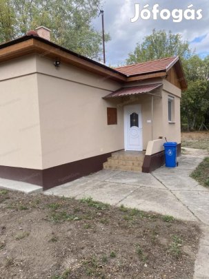 Eladó 70 nm-es ház Kunbaracs