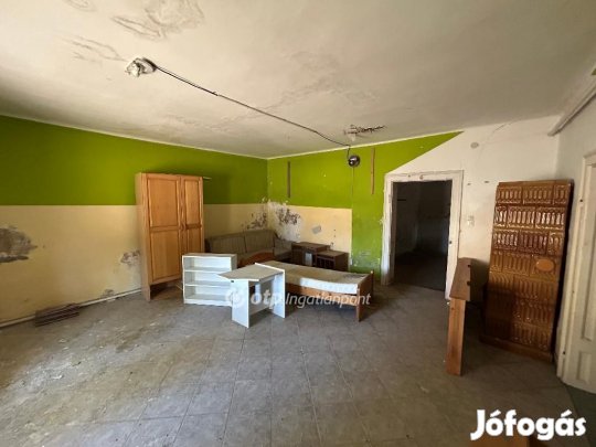 Eladó 70 nm-es ház Mosonmagyaróvár