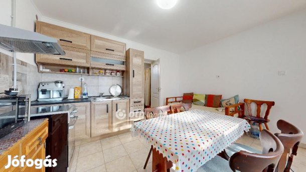 Eladó 70 nm-es ház Nyíregyháza