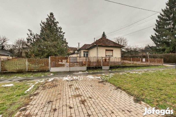 Eladó 70 nm-es ház Pétervására
