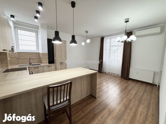 Eladó 70 nm-es lakás Debrecen