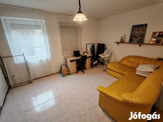 Eladó 70 nm-es tégla lakás Szeged Jakab Lajos utca