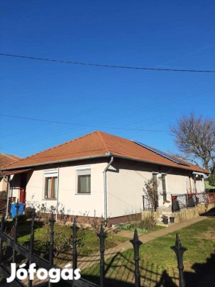 Eladó 71 nm-es Felújított Ikerház Debrecen