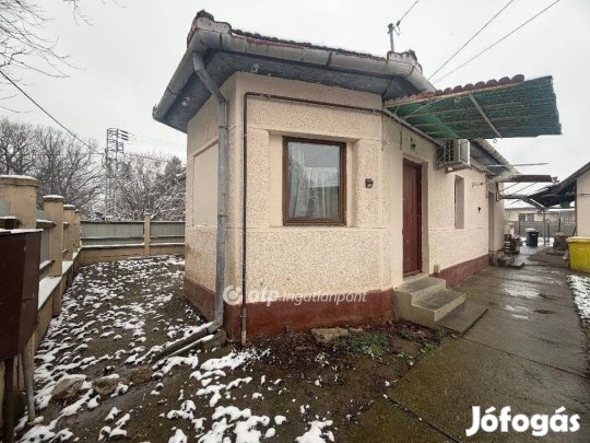 Eladó 71 nm-es ház Gyula