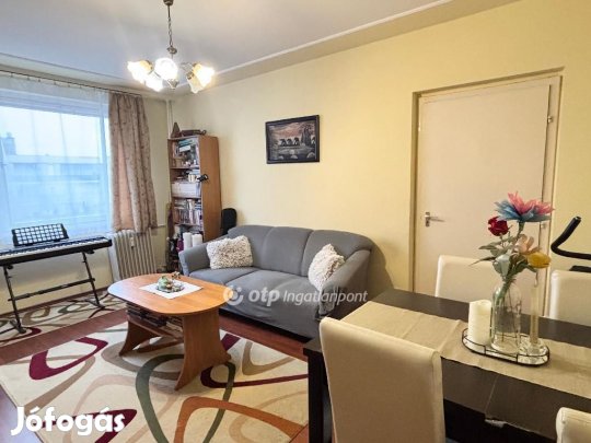 Eladó 71 nm-es lakás Debrecen