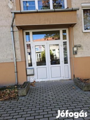 Eladó 71 nm-es lakás Hajdúböszörmény