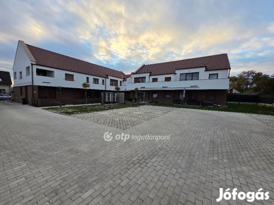 Eladó 71 nm-es lakás Hajdúszoboszló