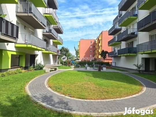 Eladó 71 nm-es lakás Kecskemét