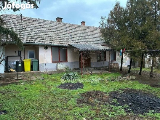 Eladó 72 nm-es ház Gyula