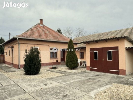 Eladó 72 nm-es ház Mezőkovácsháza