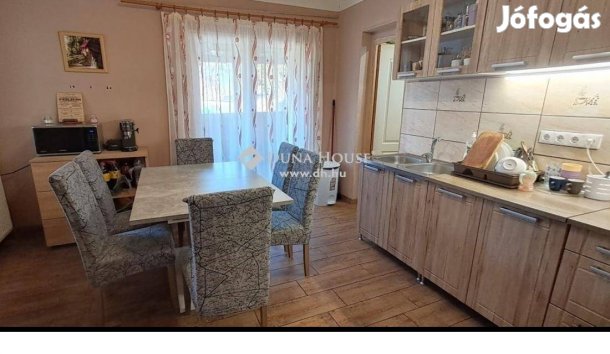 Eladó 73 nm-es ház Kenyeri #4872713