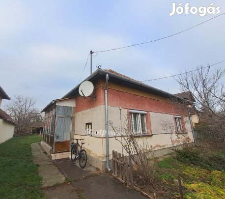 Eladó 73 nm-es ház Püspökladány