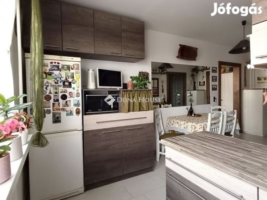Eladó 73 nm-es lakás Debrecen