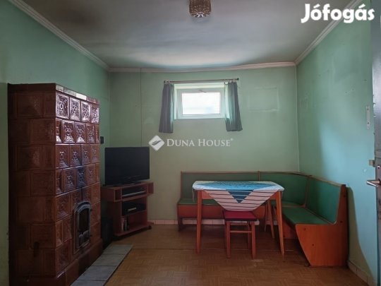 Eladó 74 nm-es ház Szabadbattyán