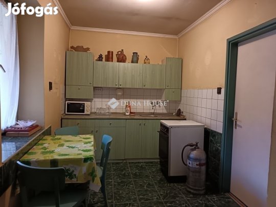 Eladó 74 nm-es ház Szabadbattyán