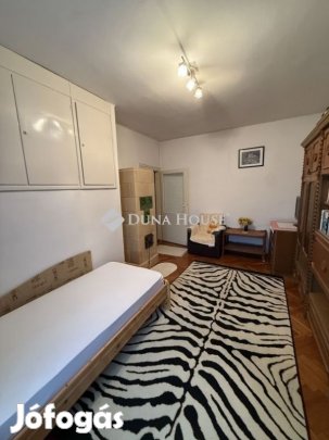 Eladó 74 nm-es lakás Balatonfüred