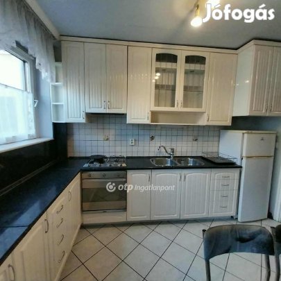 Eladó 74 nm-es lakás Nyíregyháza