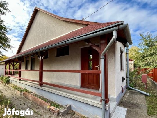 Eladó 75 nm-es Ikerház Nagykáta