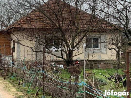 Eladó 75 nm-es ház Adony