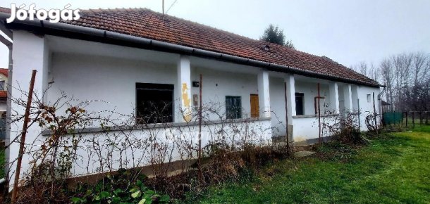 Eladó 75 nm-es ház Ásványráró