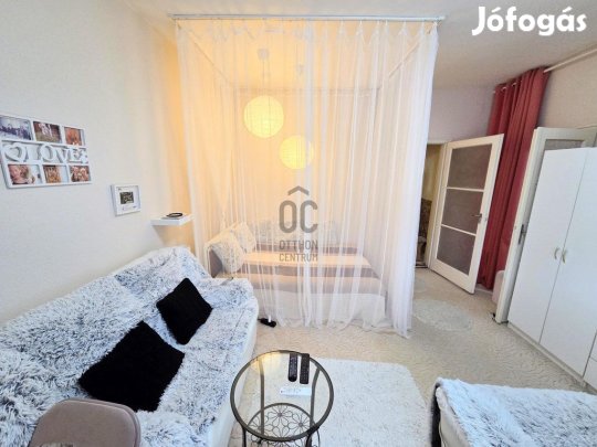 Eladó 75 nm-es ház Cegléd