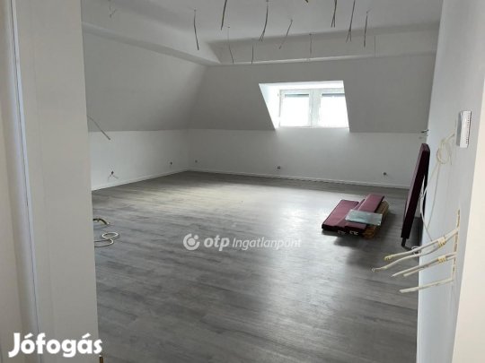 Eladó 75 nm-es lakás Fertőszentmiklós