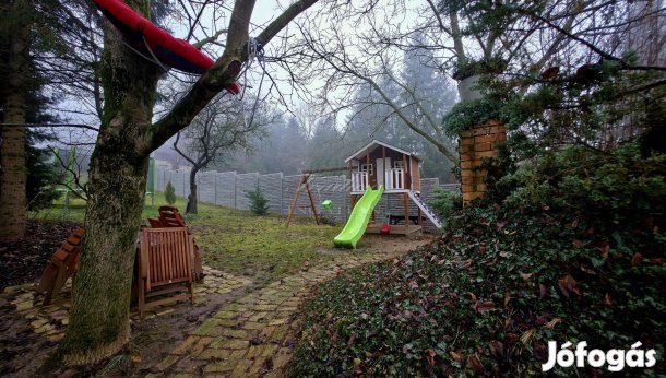 Eladó 76 m2 családi ház, Győrújbarát