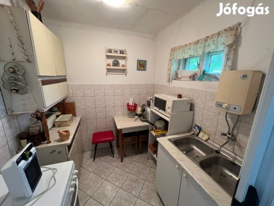Eladó 76 m2 családi ház, Szarvas